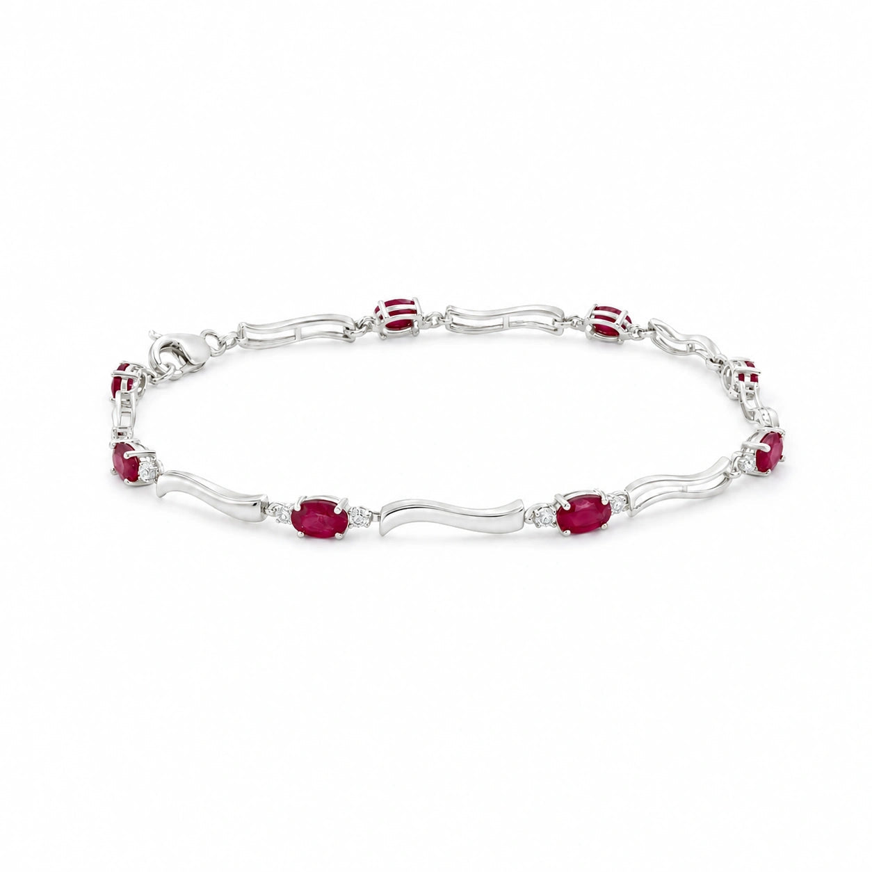 White Gold Ruby & Diamond — Mariaguendalina
