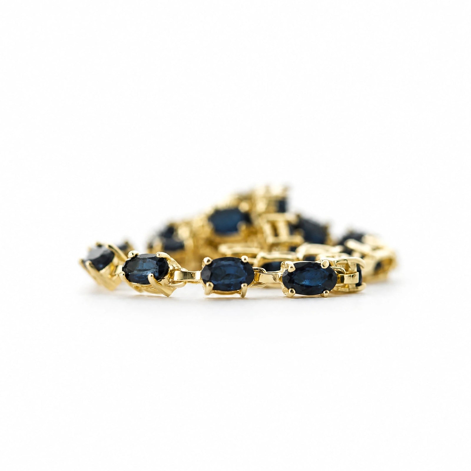 Yellow Gold Sapphire — Mariaguglielma