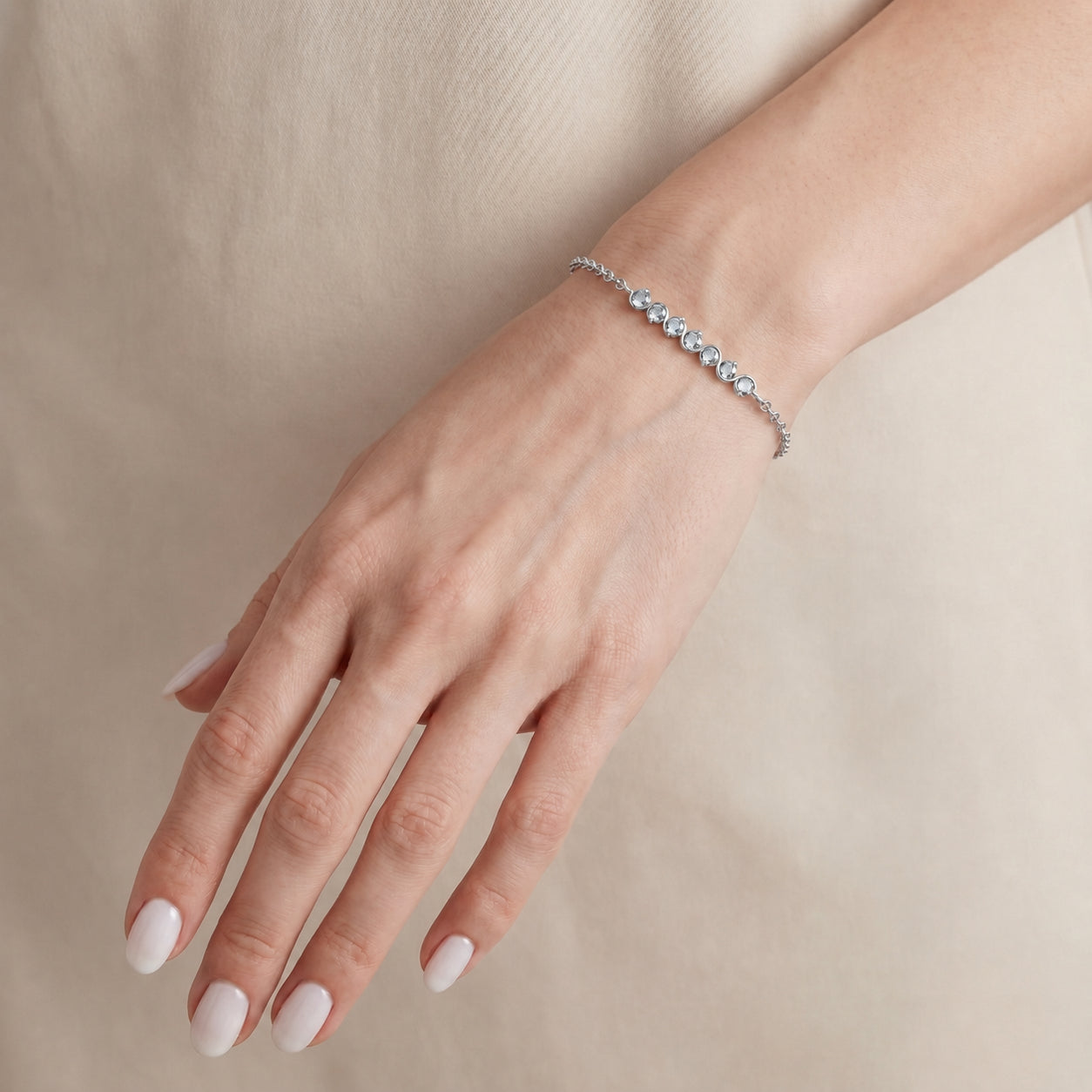 White Gold Bracelet Sapphire 10K — Isolina