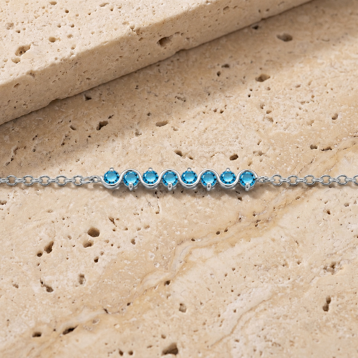 White Gold Bracelet Blue Topaz 10K — Isolina