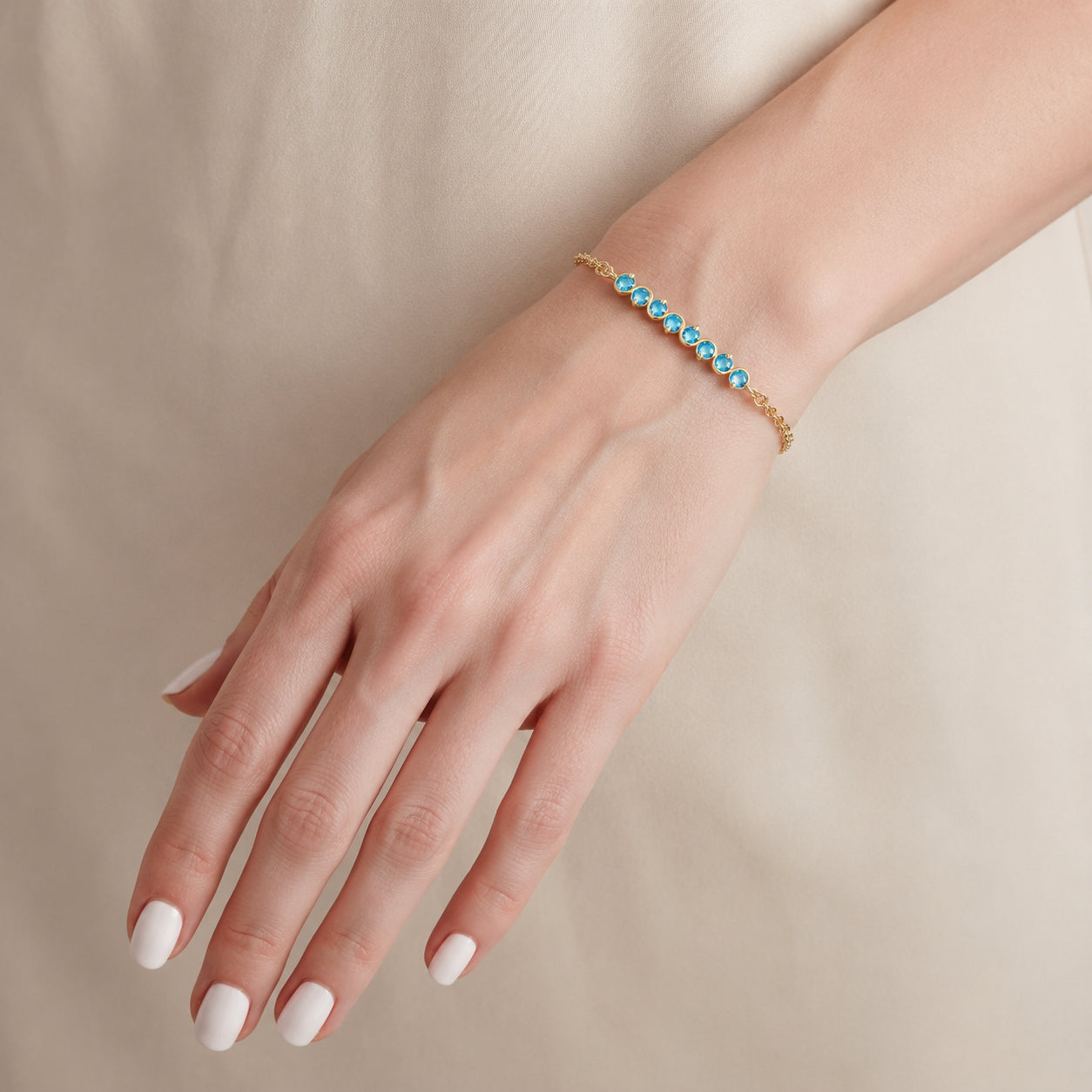 Yellow Gold Bracelet Blue Topaz 10K — Isolina