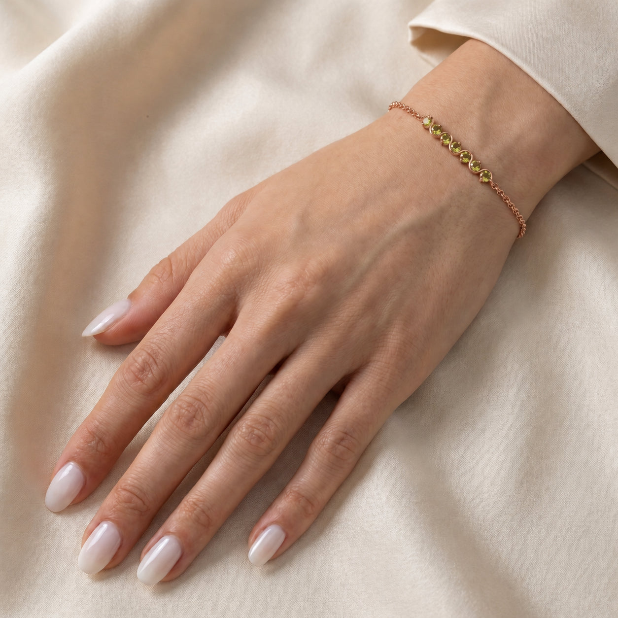 Rose Gold Bracelet Peridot 10K — Isolina