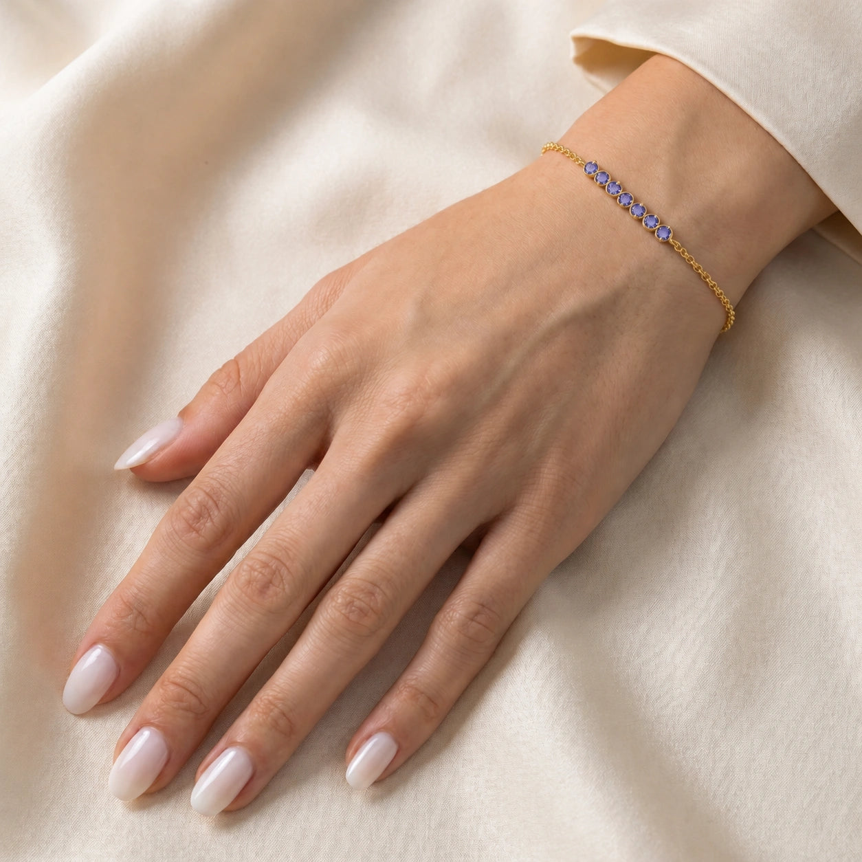 Yellow Gold Bracelet Tanzanite 10K — Isolina