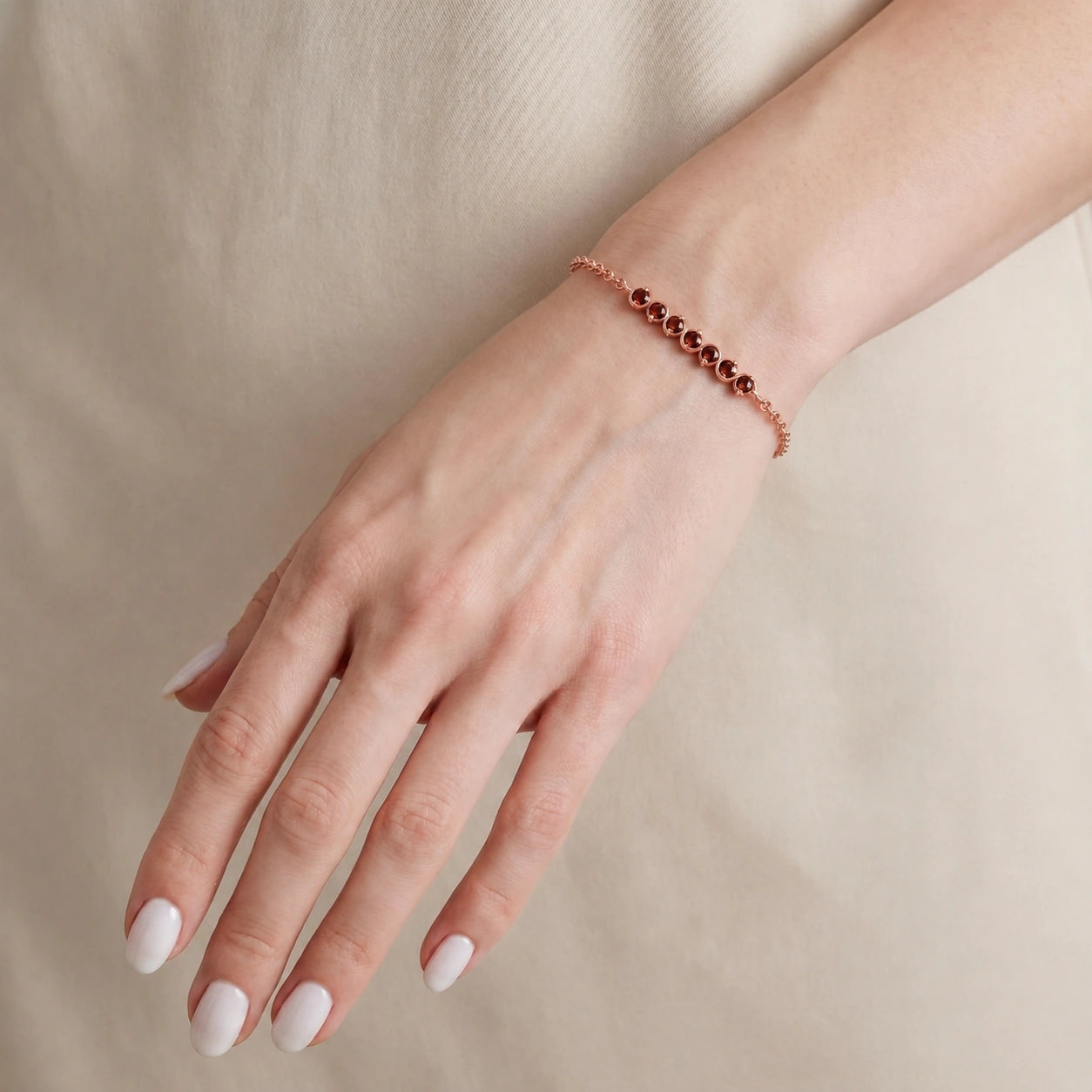 Rose Gold Bracelet Garnet 10K — Isolina