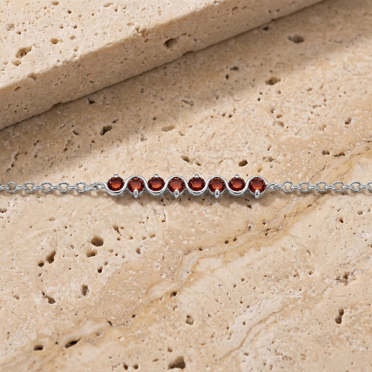 White Gold Bracelet Garnet 10K — Isolina