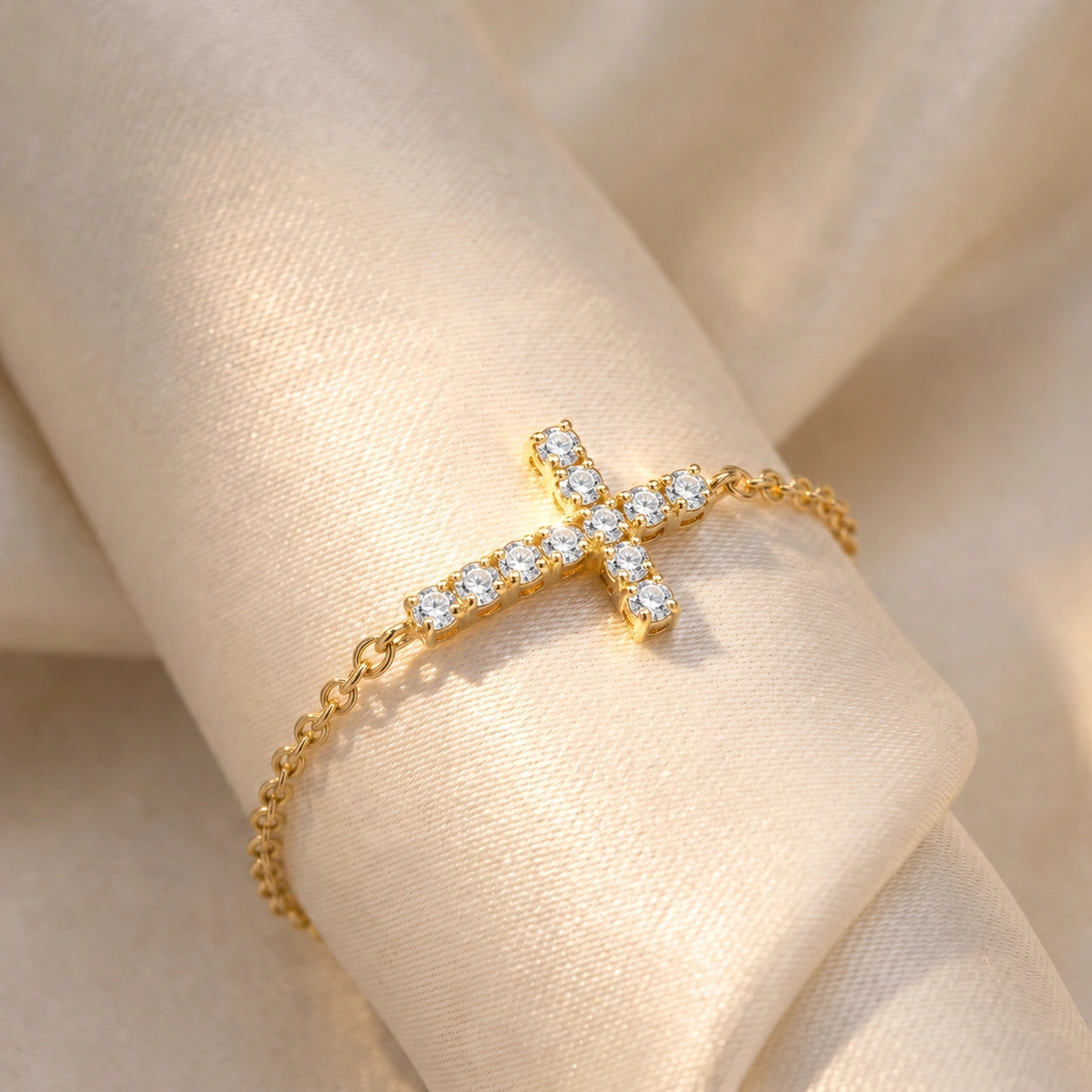 Yellow Gold Diamond — Mariailaria