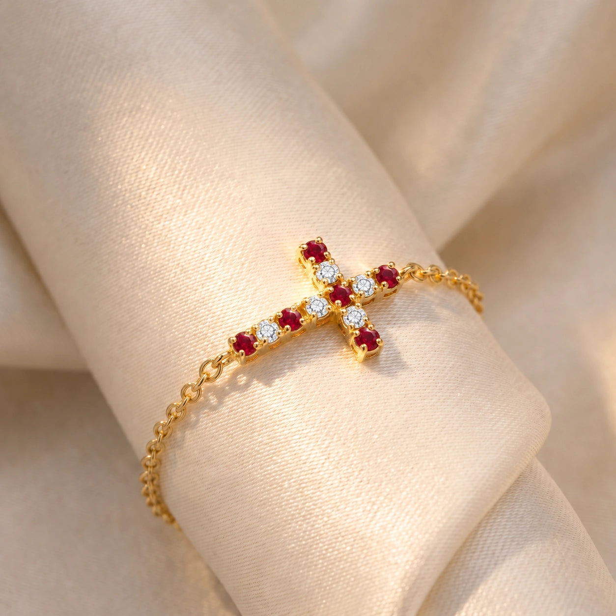 Yellow Gold Ruby & Diamond — Mariailaria