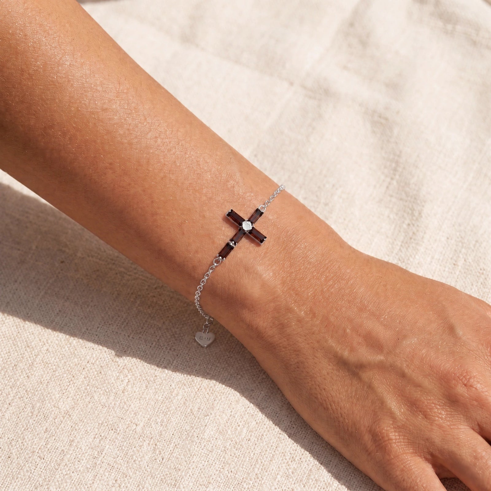 White Gold Cross Bracelet Garnet 10K — Ines