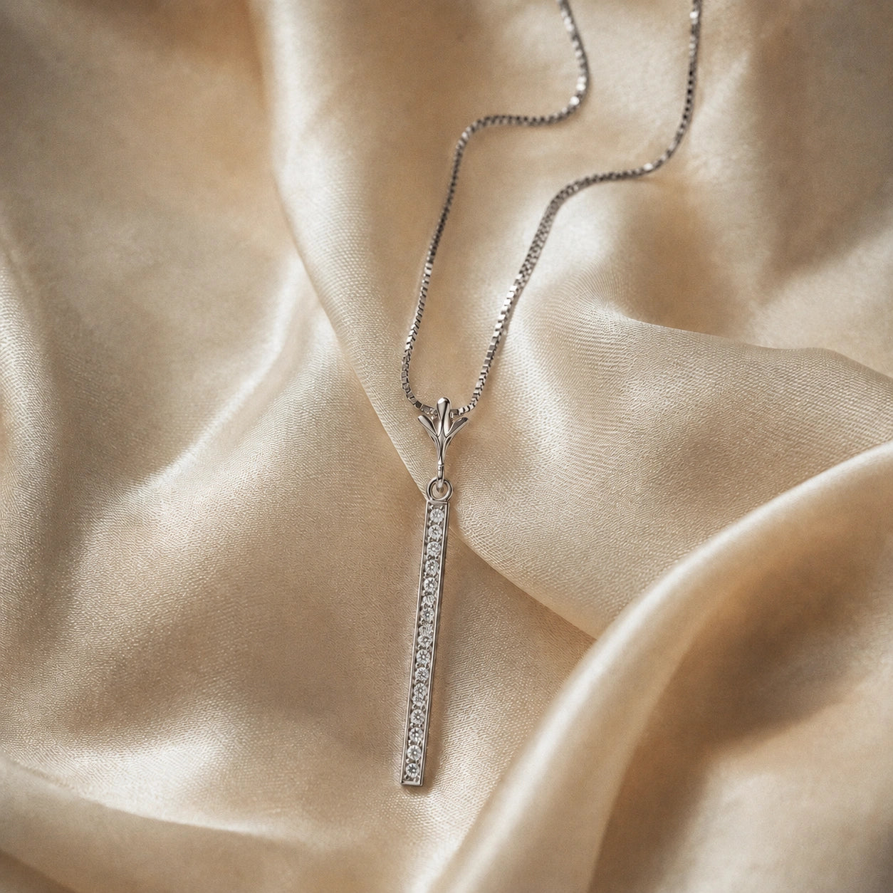 White Gold Petal Pendant Necklace Diamond 10K — Saveria