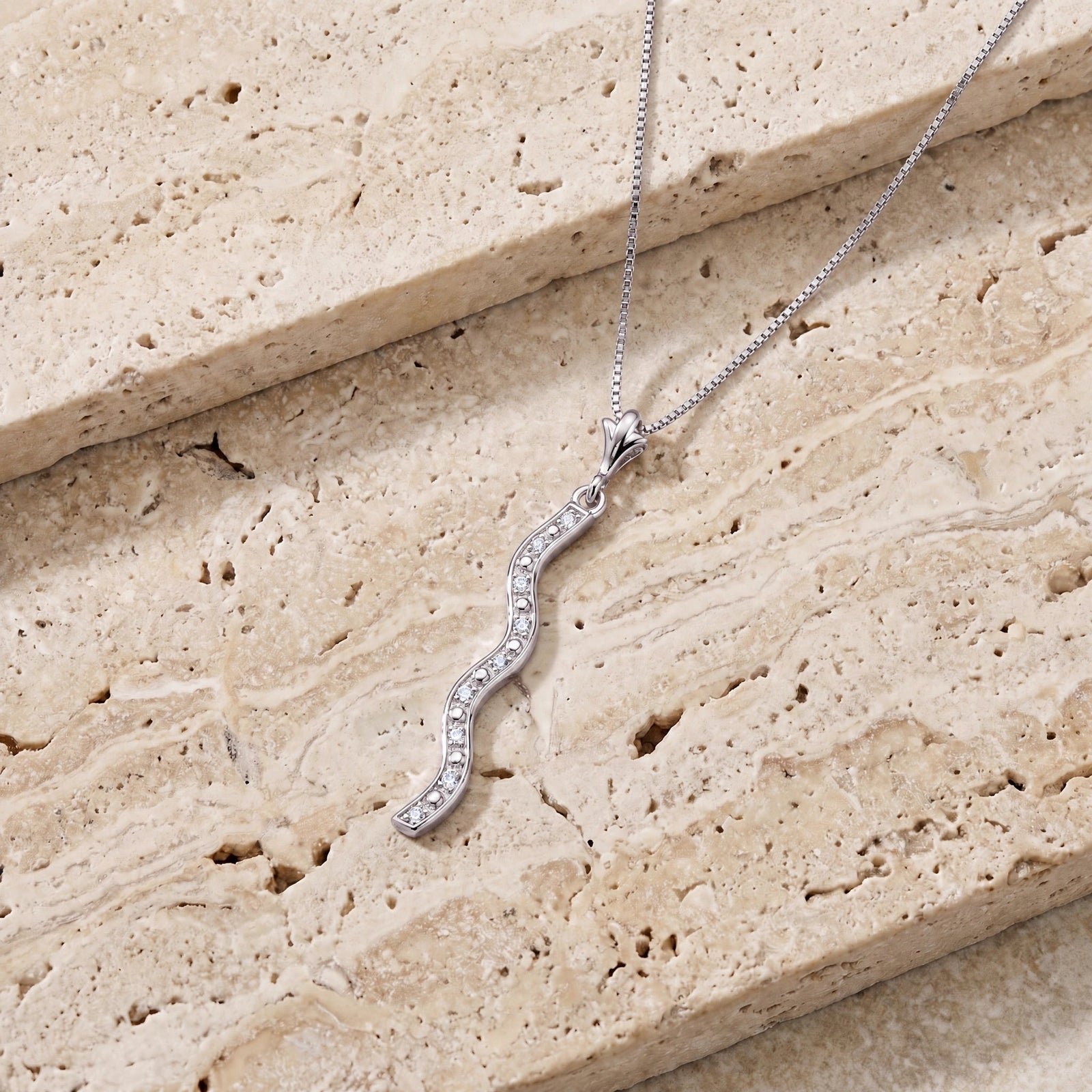 White Gold Road Necklace Diamond 10K — Marcellina