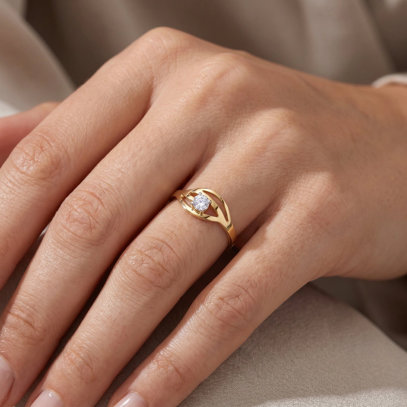 Yellow Gold Engagement Ring Diamond 10K — Celaeno