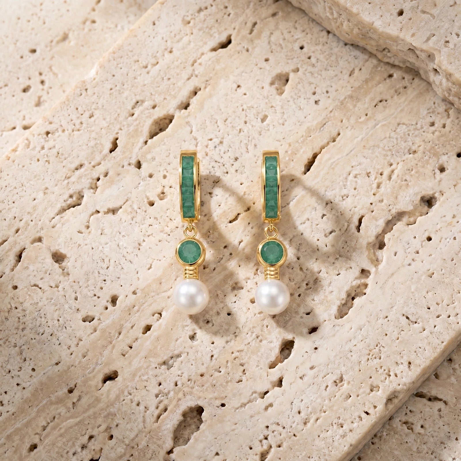 Yellow Gold Classic Earrings Emerald 10K — Fabrizia