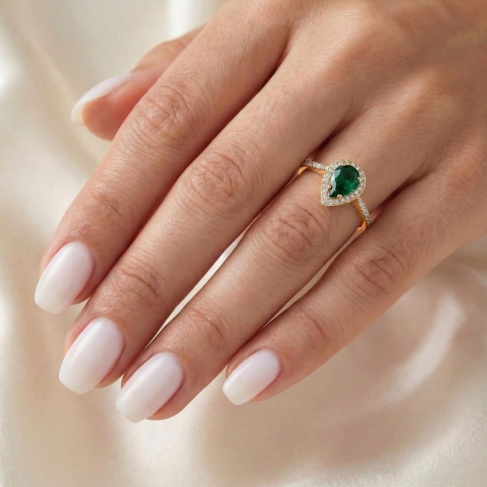 Marcella Cel Ring detail image — Veroni