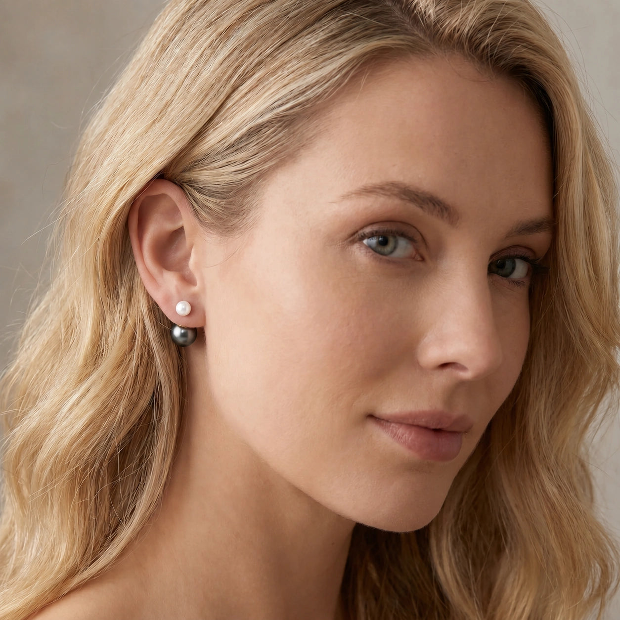 Yellow Gold Rose Stud Earrings Pearl 10K — Alfonsina