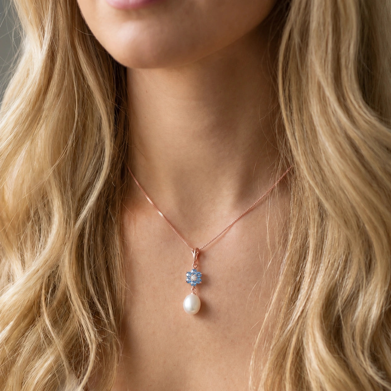 Rose Gold Diamond & Pearl & Blue Topaz — Mariapace