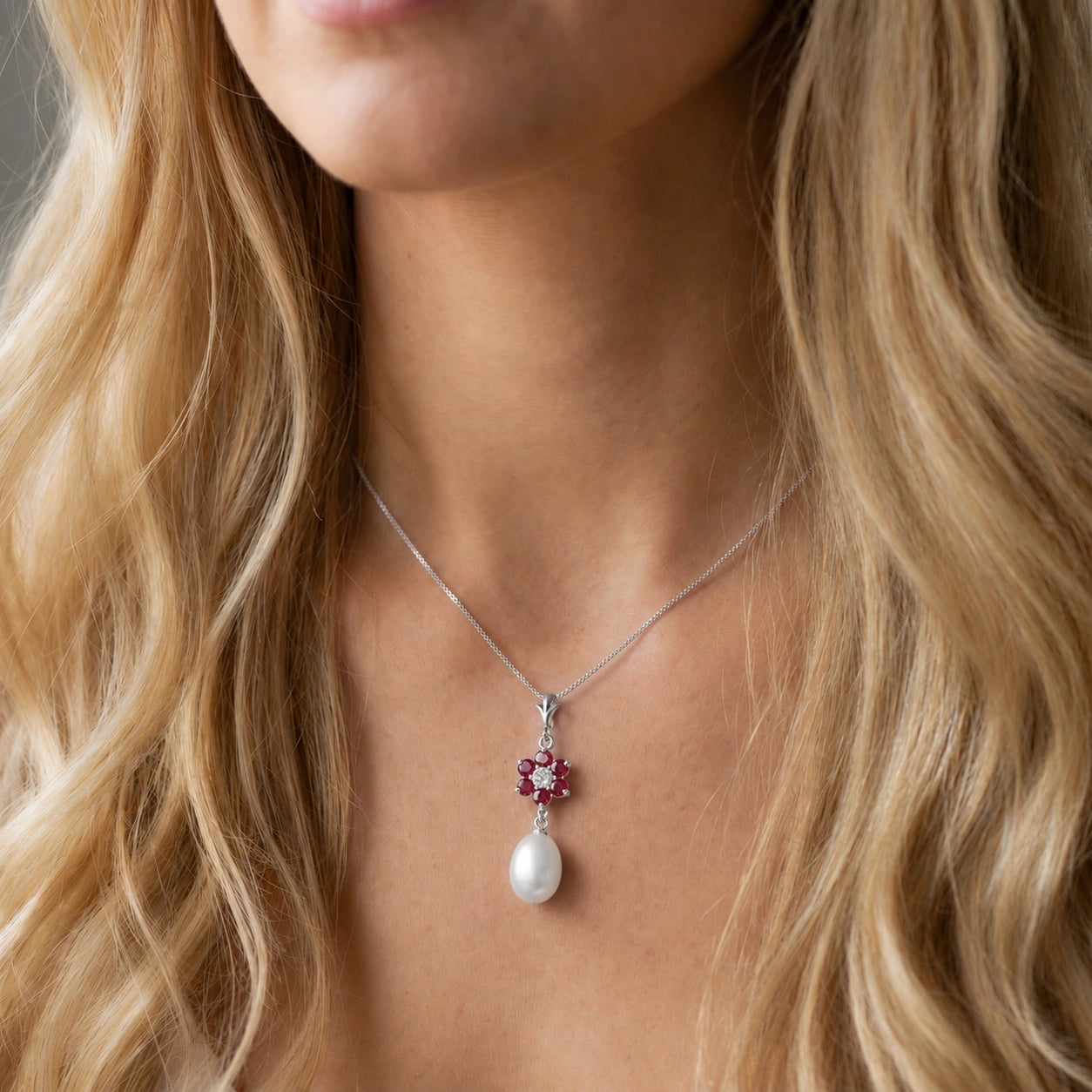 White Gold Diamond & Pearl & Ruby — Mariapace