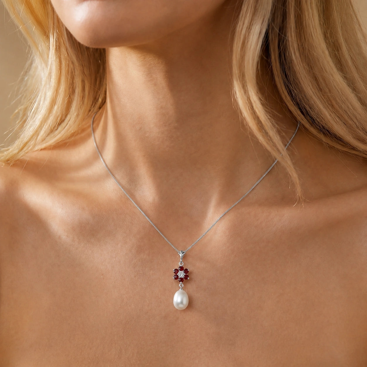 White Gold Diamond & Pearl & Ruby — Mariapace