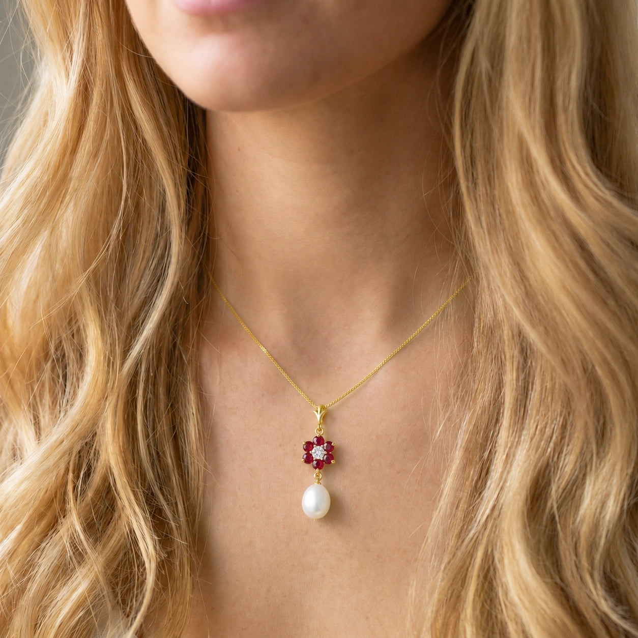Yellow Gold Diamond & Pearl & Ruby — Mariapace