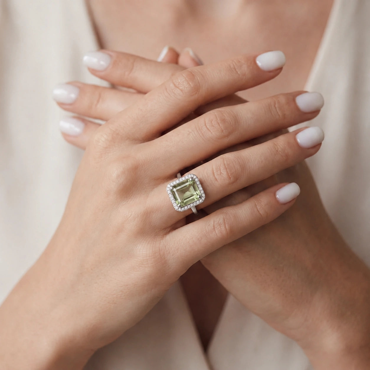 White Gold Ring Green Amethyst 10K — Giorgia
