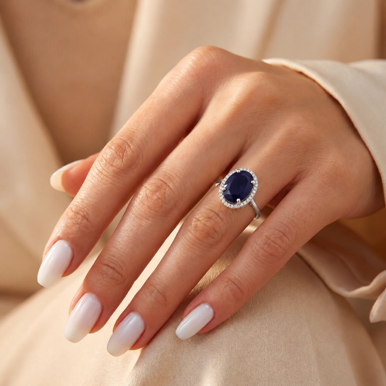 White Gold Ring Sapphire 10K — Rita