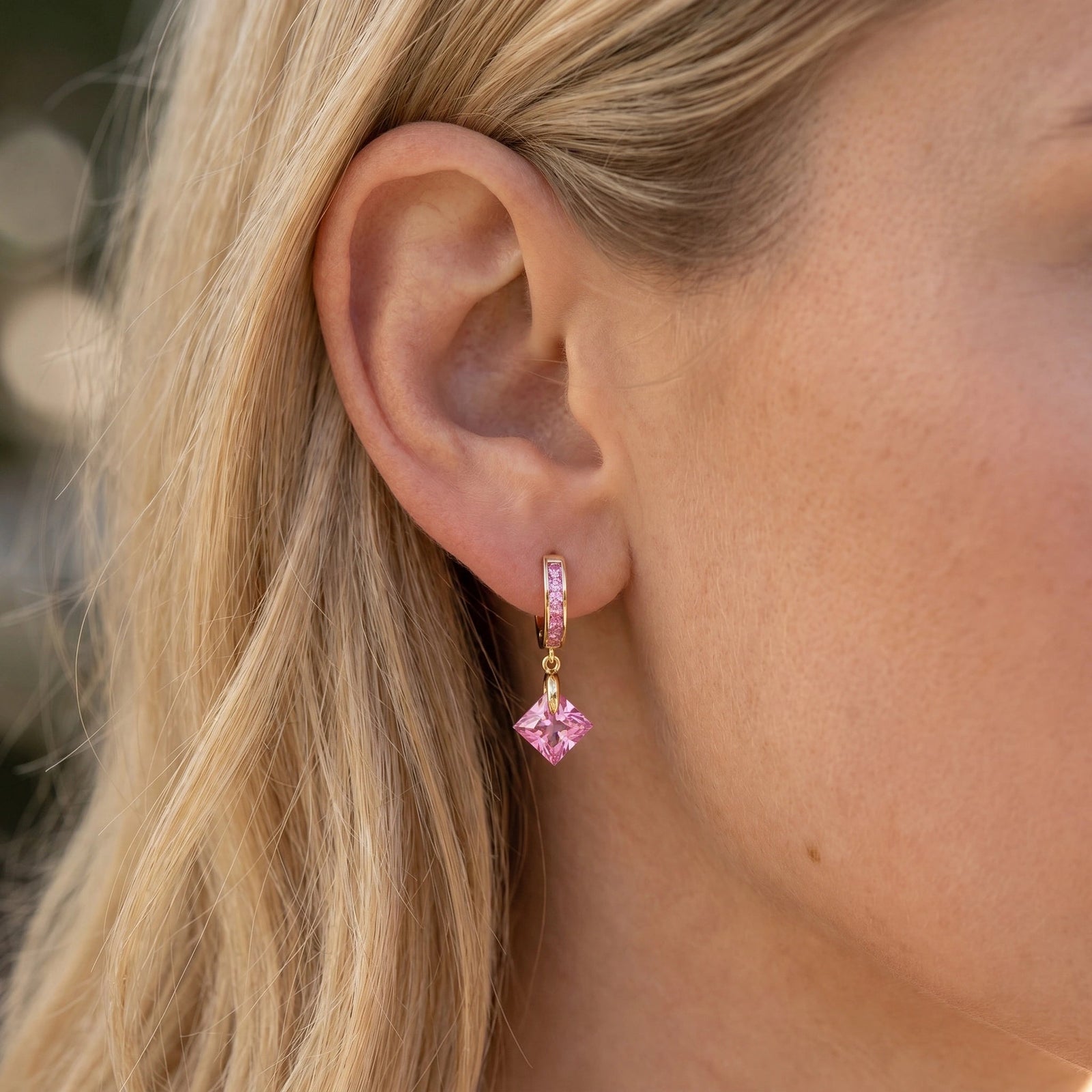 Yellow Gold Dangling Earrings Zirconia 10K — Antonietta