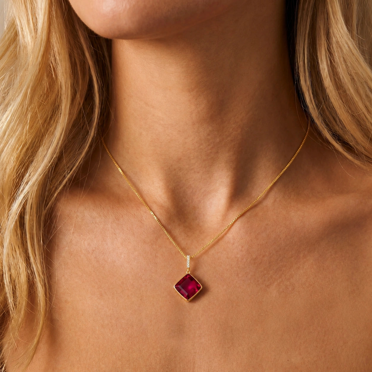 Yellow Gold Ruby & Diamond — Marielena
