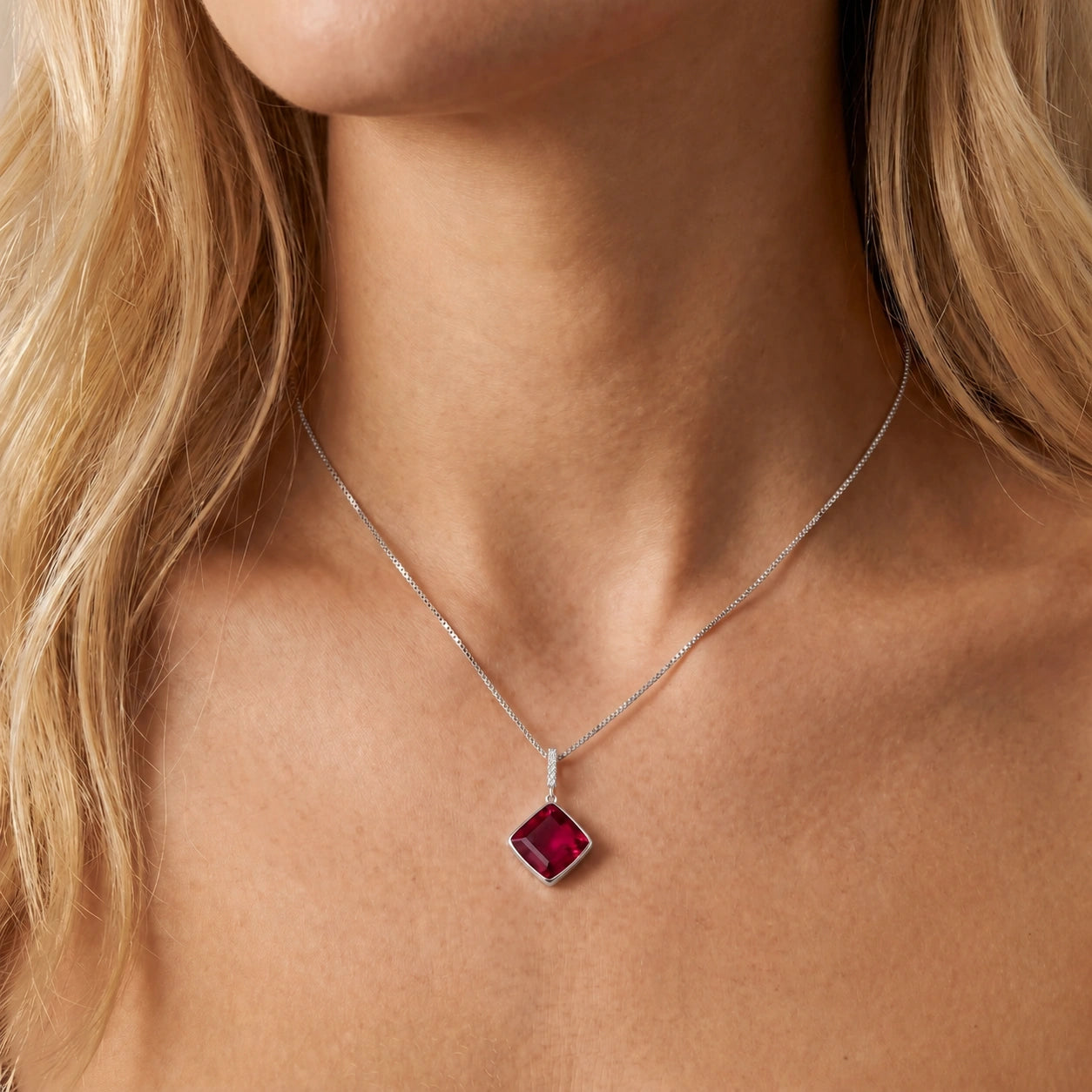 White Gold Ruby — Marielena