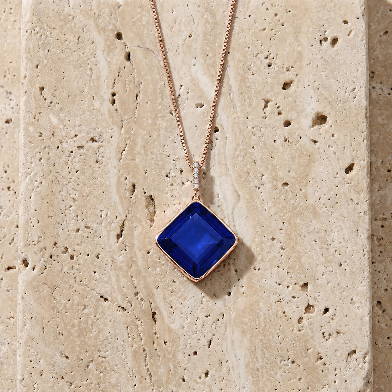 Rose Gold Sapphire — Marielena