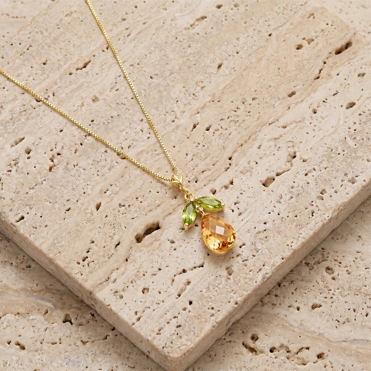 Yellow Gold Atelier Necklace Garnet 10K — Marilena