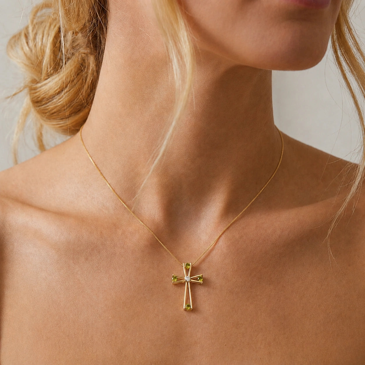 Yellow Gold Abstract Cross Pendant Necklace Peridot 10K — Silvana