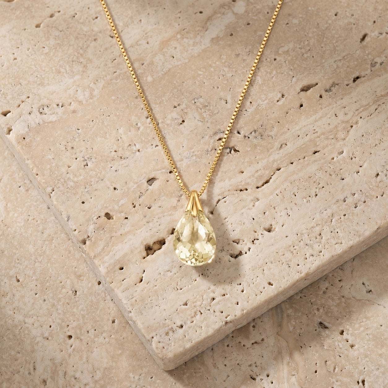 Yellow Gold Gra Necklace White Topaz 10K — Amabile