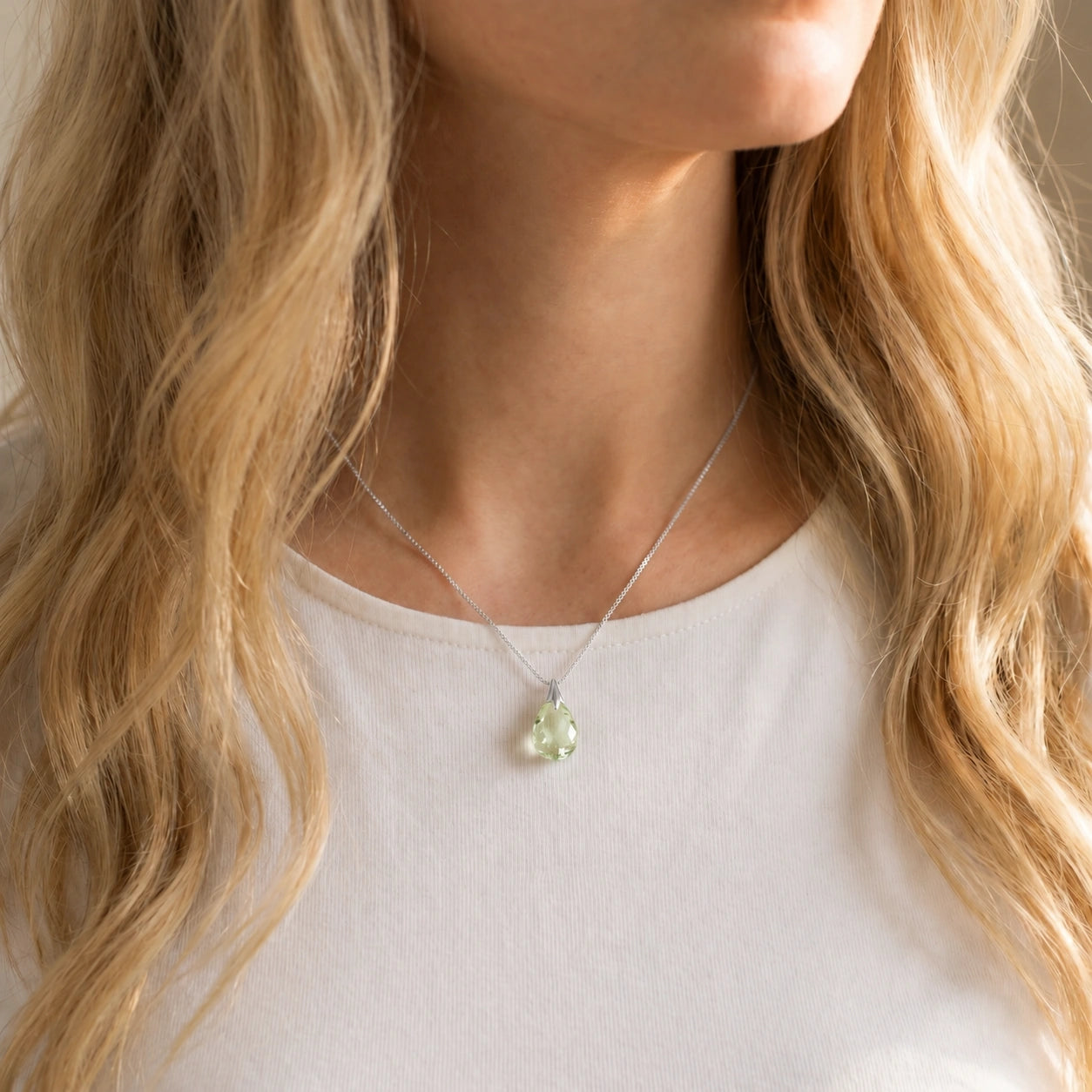 White Gold Gra Necklace Green Amethyst 10K — Amabile