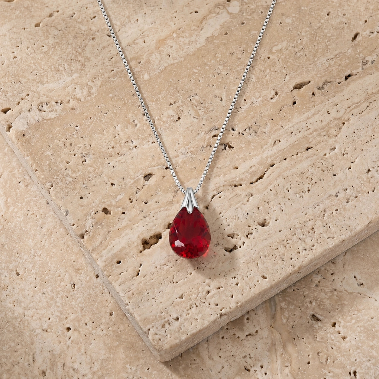 White Gold Gra Necklace Garnet 10K — Amabile