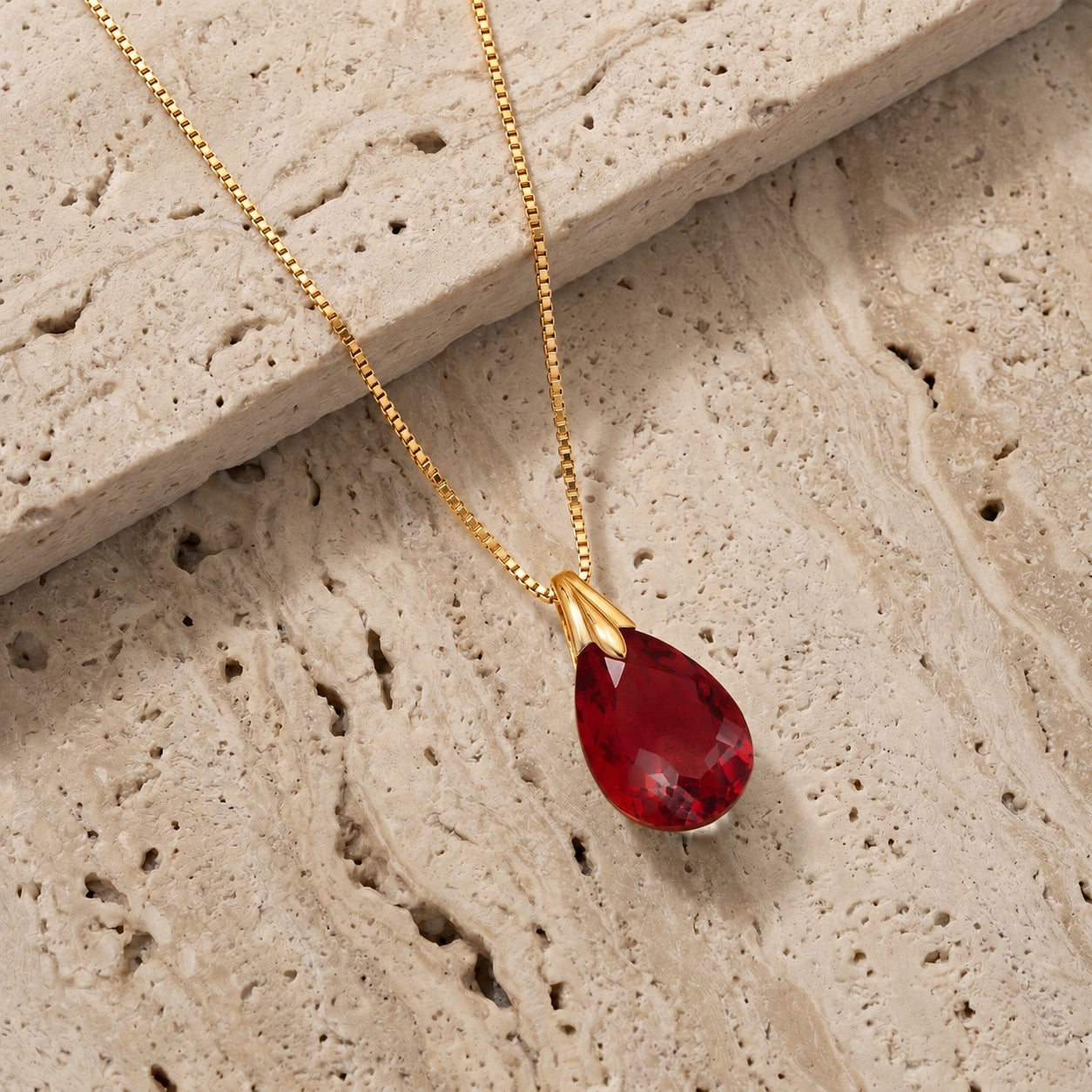 Yellow Gold Gra Necklace Garnet 10K — Amabile