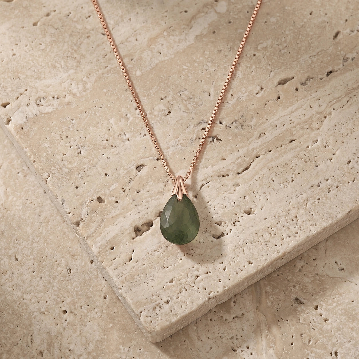 Rose Gold Gra Necklace Emerald 10K — Amabile