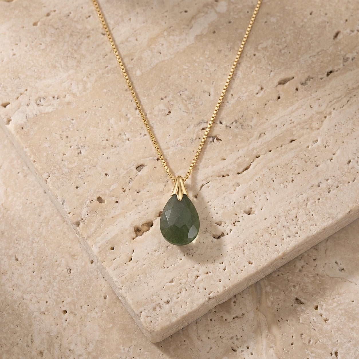 Yellow Gold Gra Necklace Emerald 10K — Amabile