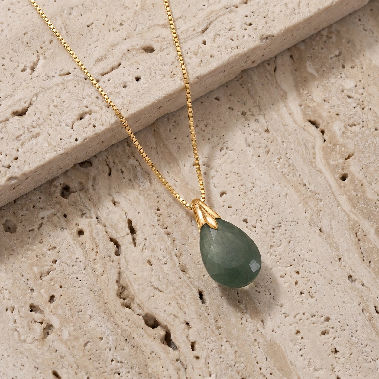 Yellow Gold Gra Necklace Emerald 10K — Amabile