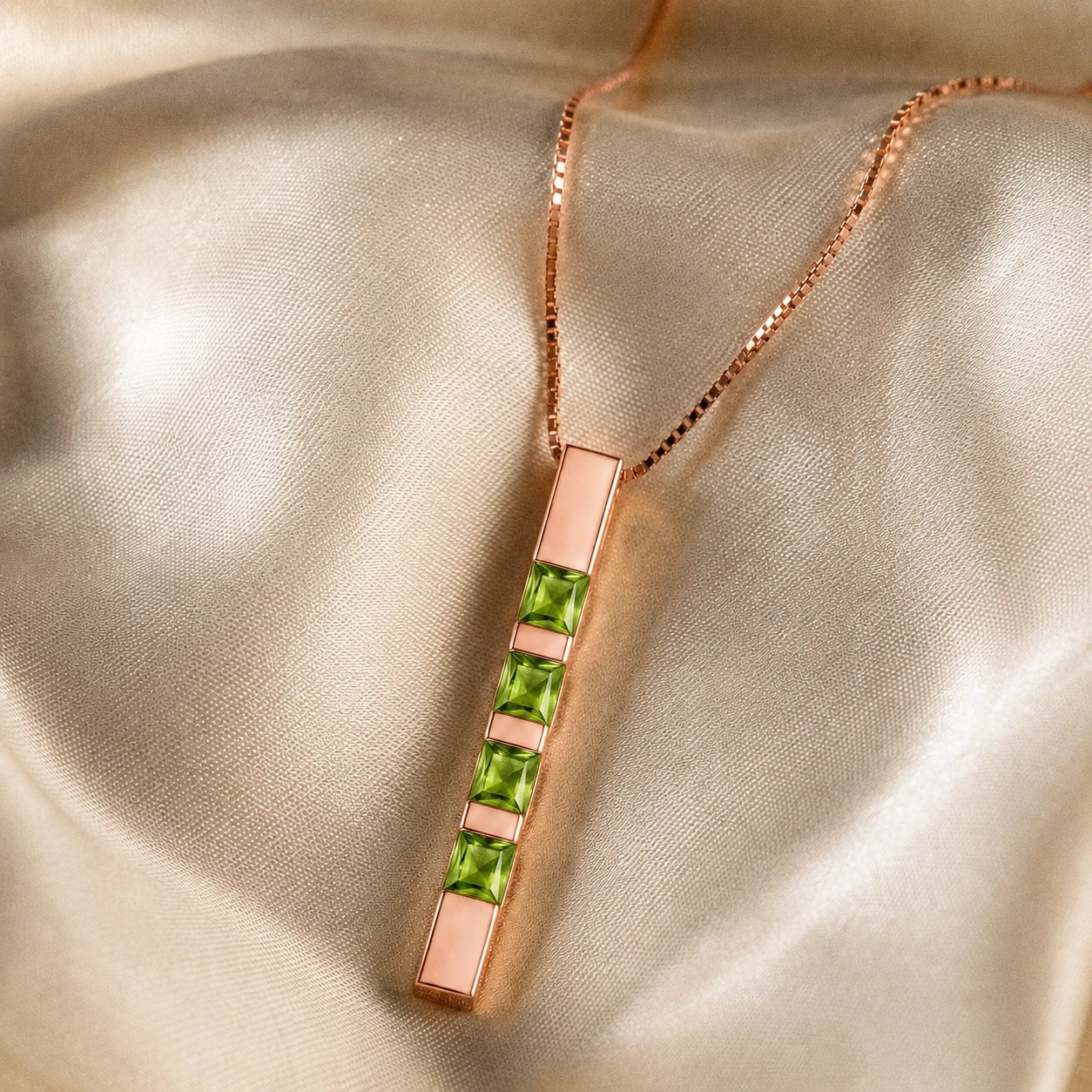 Rose Gold Eternal Necklace Peridot 10K — Gioconda