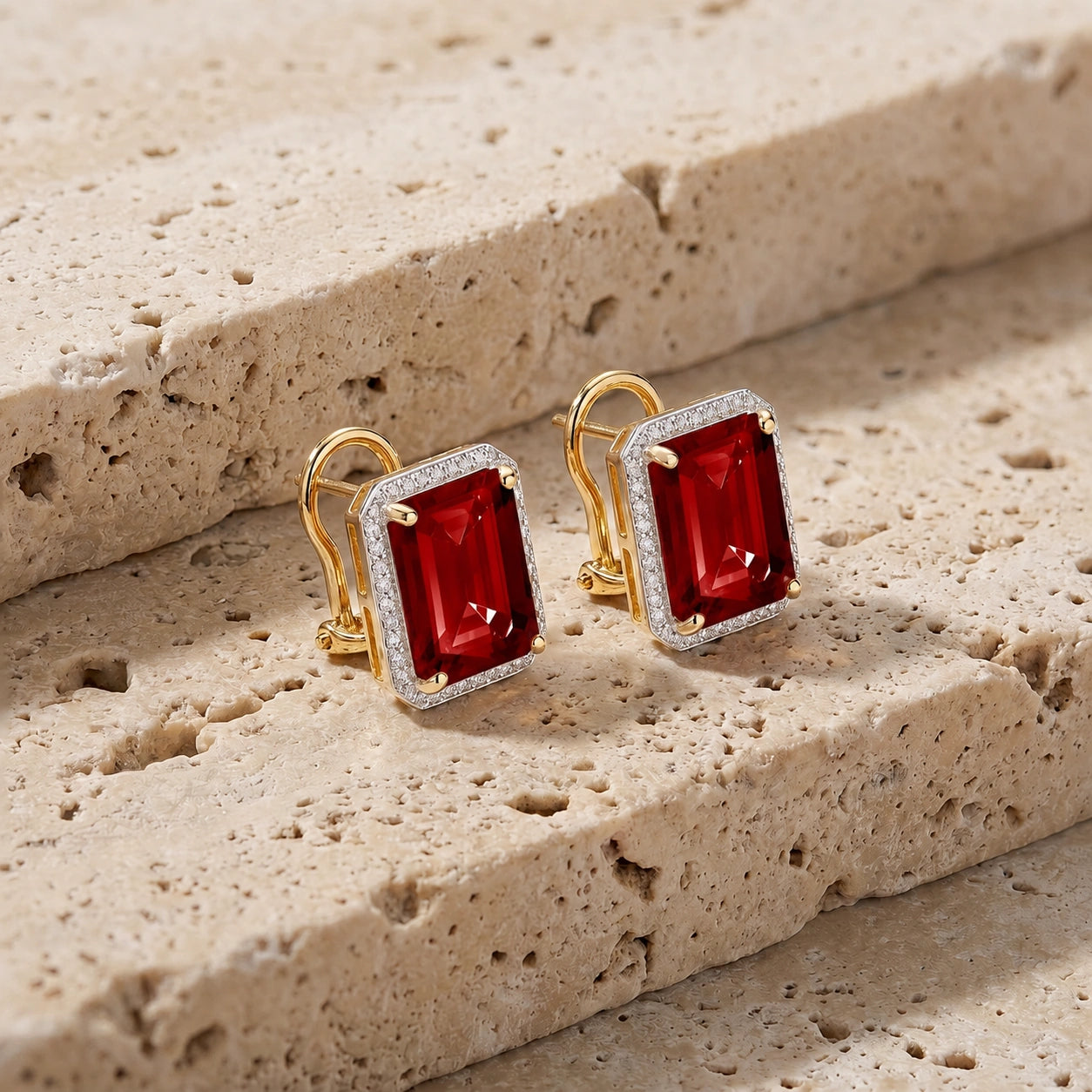 Yellow Gold Earrings Garnet 10K — Melissa
