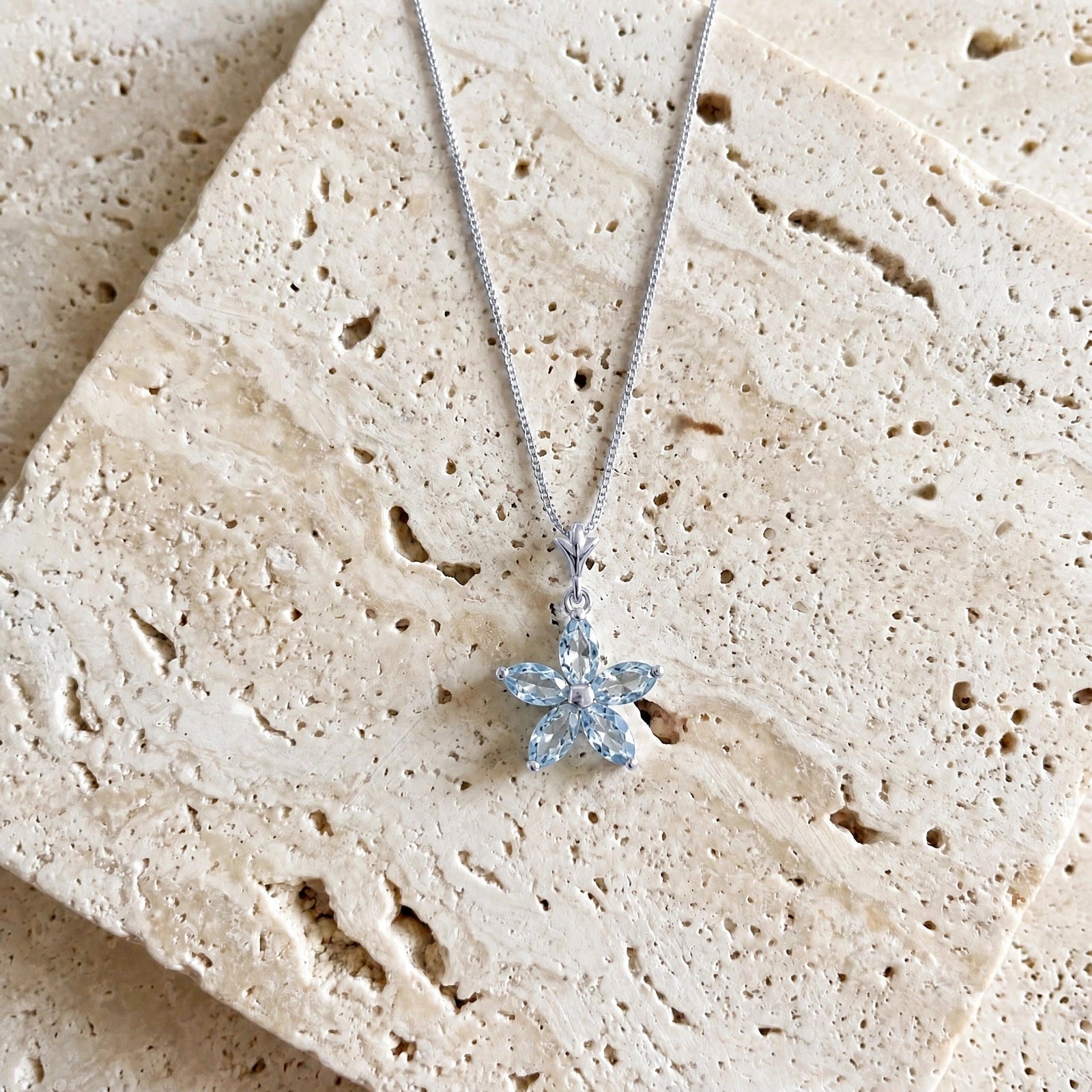 White Gold Grace Necklace Aquamarine 10K — Melissa