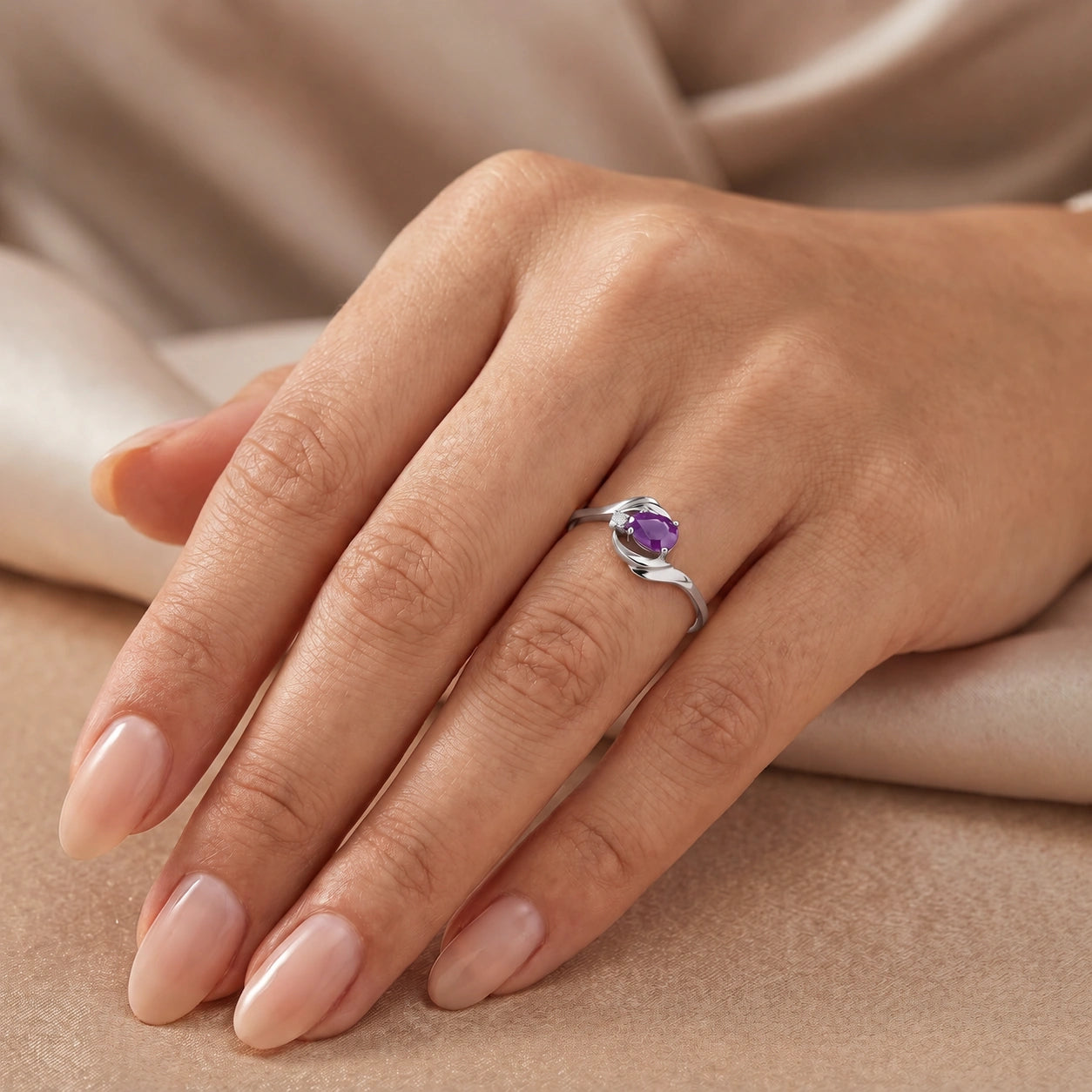White Gold Diamond & Amethyst — Michela