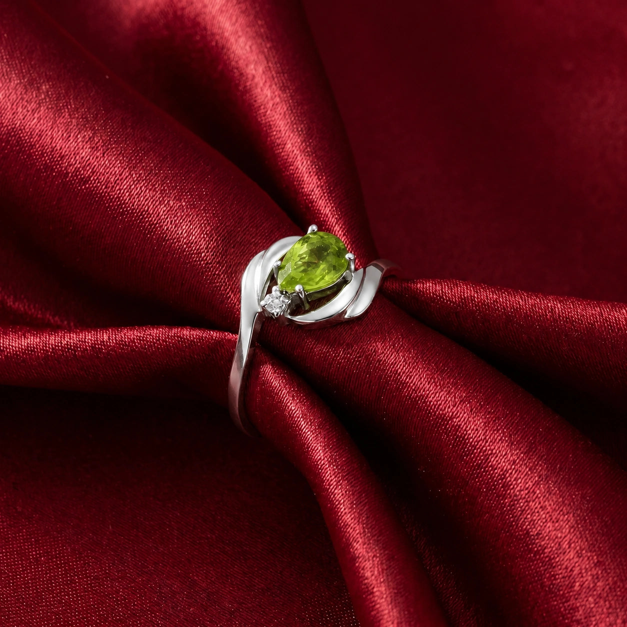 White Gold Diamond & Peridot — Michela