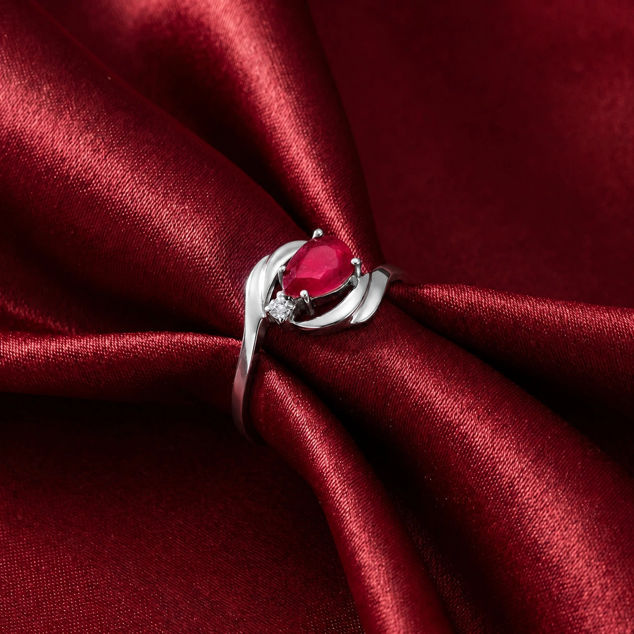 White Gold Diamond & Ruby — Michela