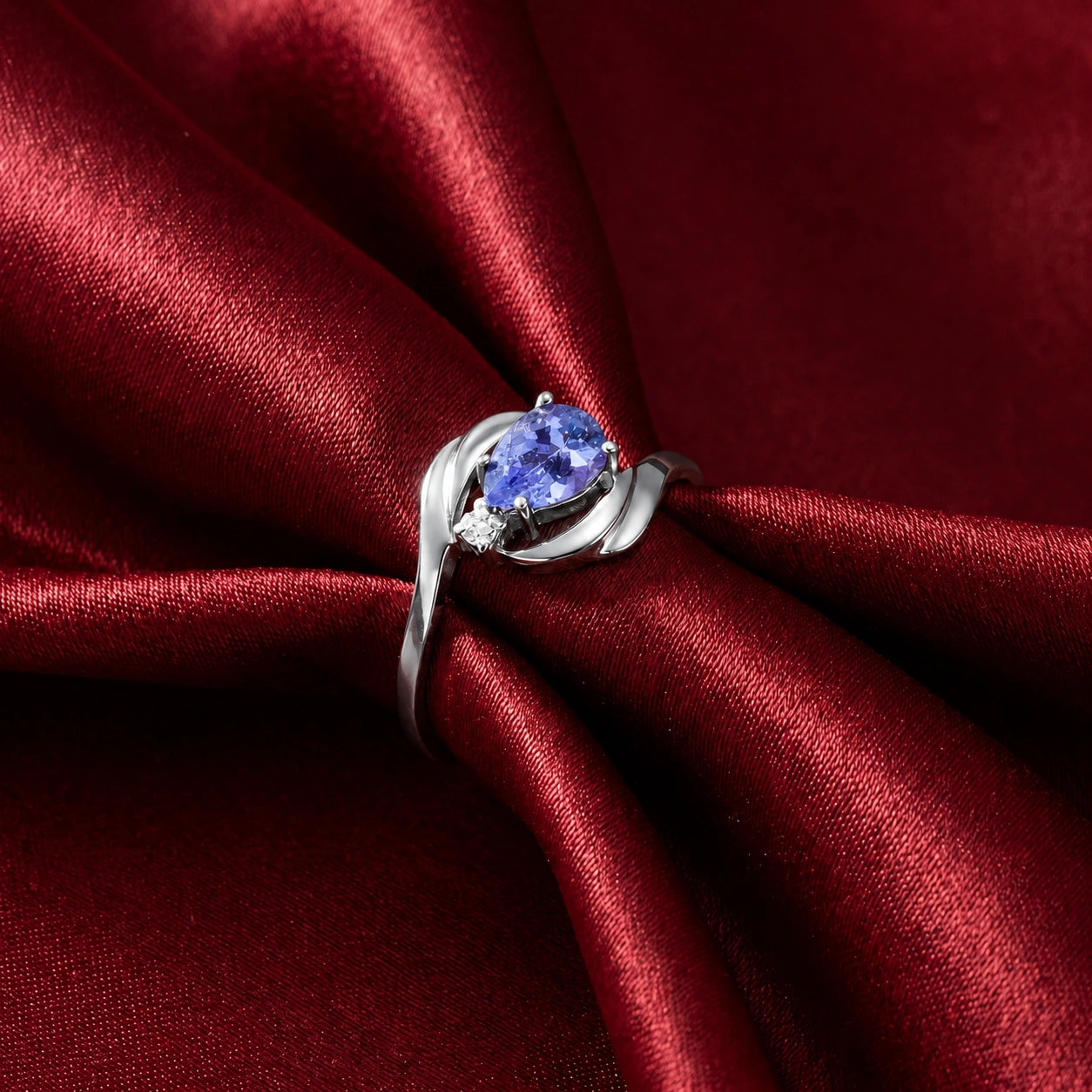 White Gold Diamond & Tanzanite — Michela