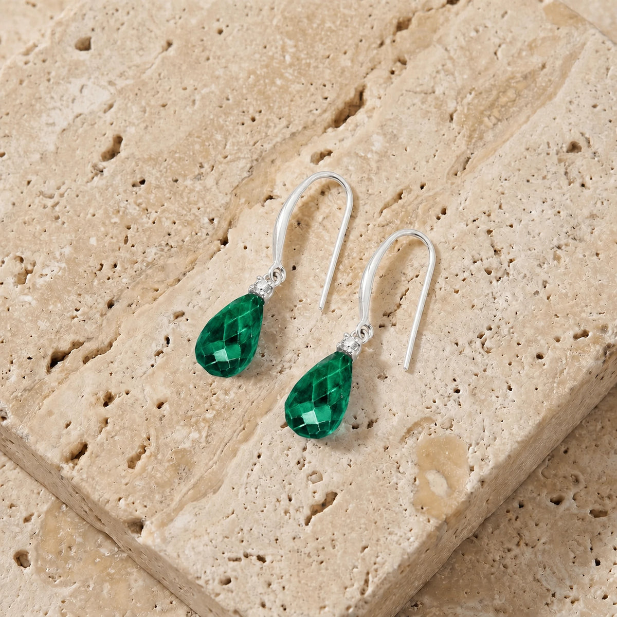 White Gold Joya Earrings Diamond & Emerald — Minerva