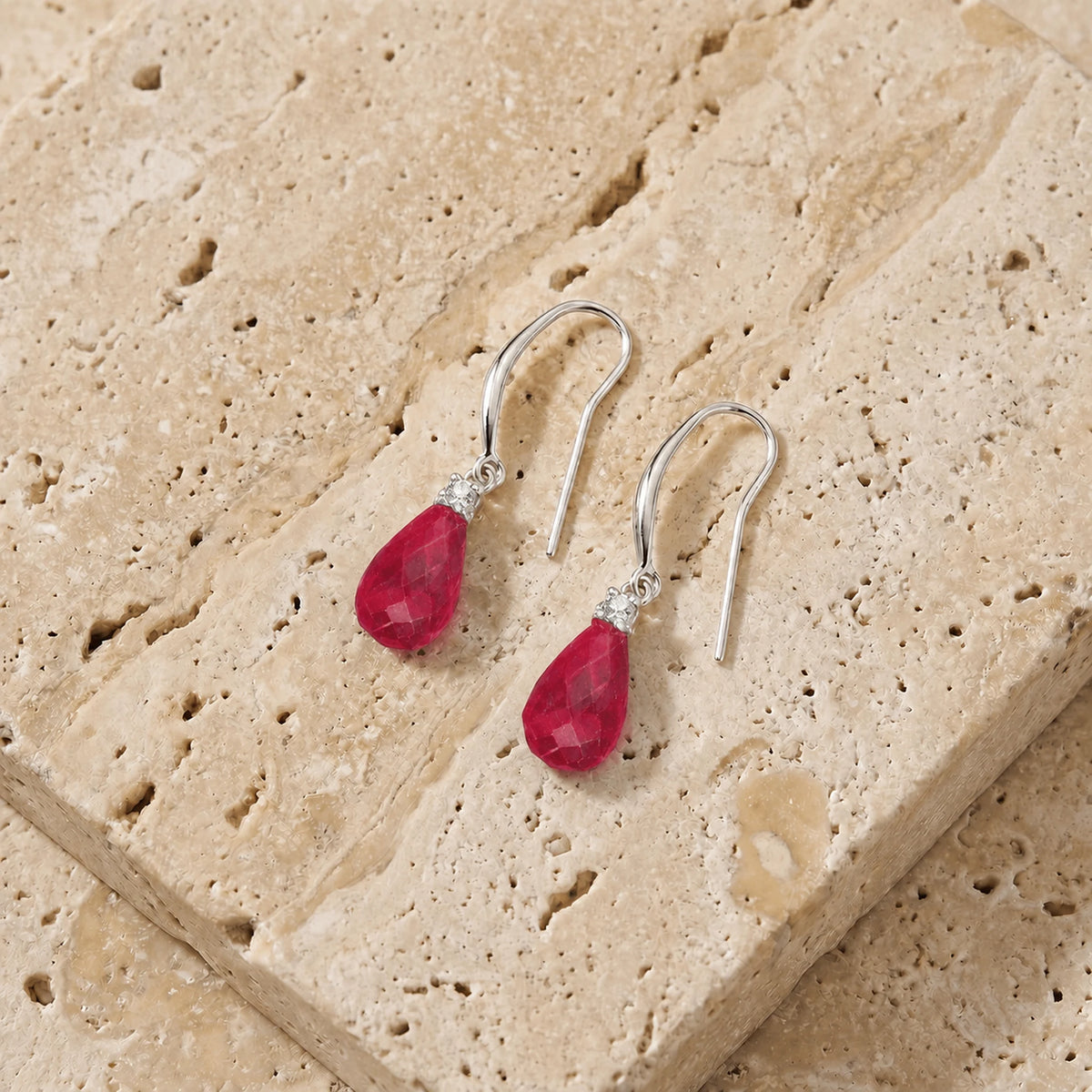 White Gold Joya Earrings Diamond & Ruby — Minerva