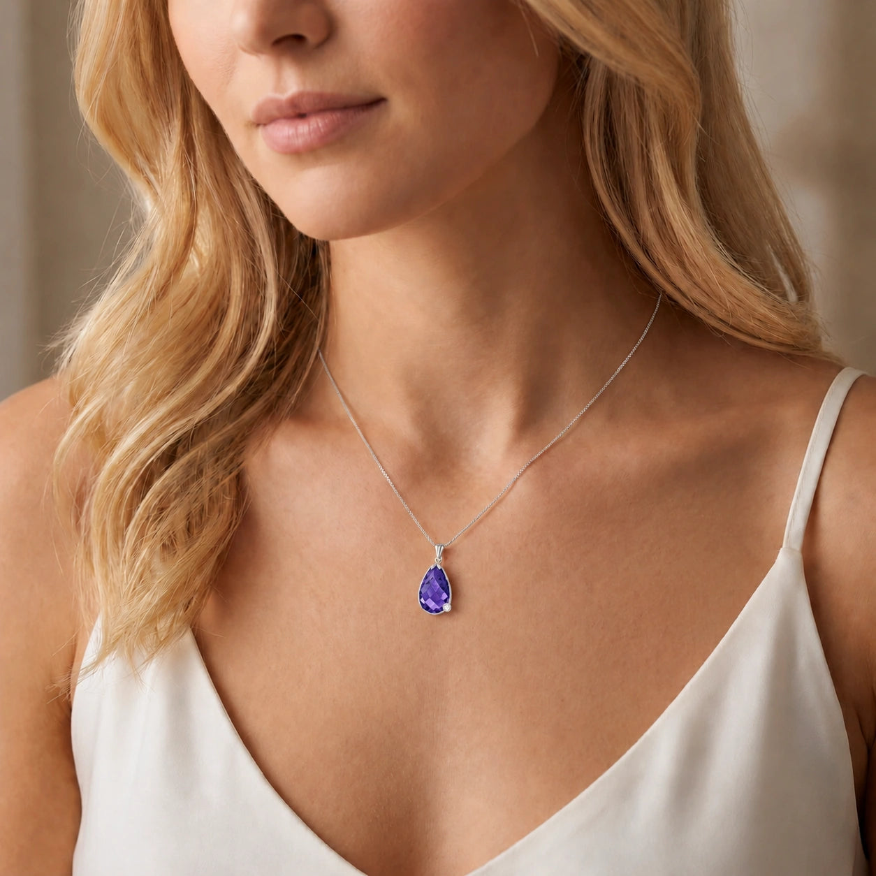 White Gold Eternal Pendant Necklace Amethyst 10K — Gaudenzia