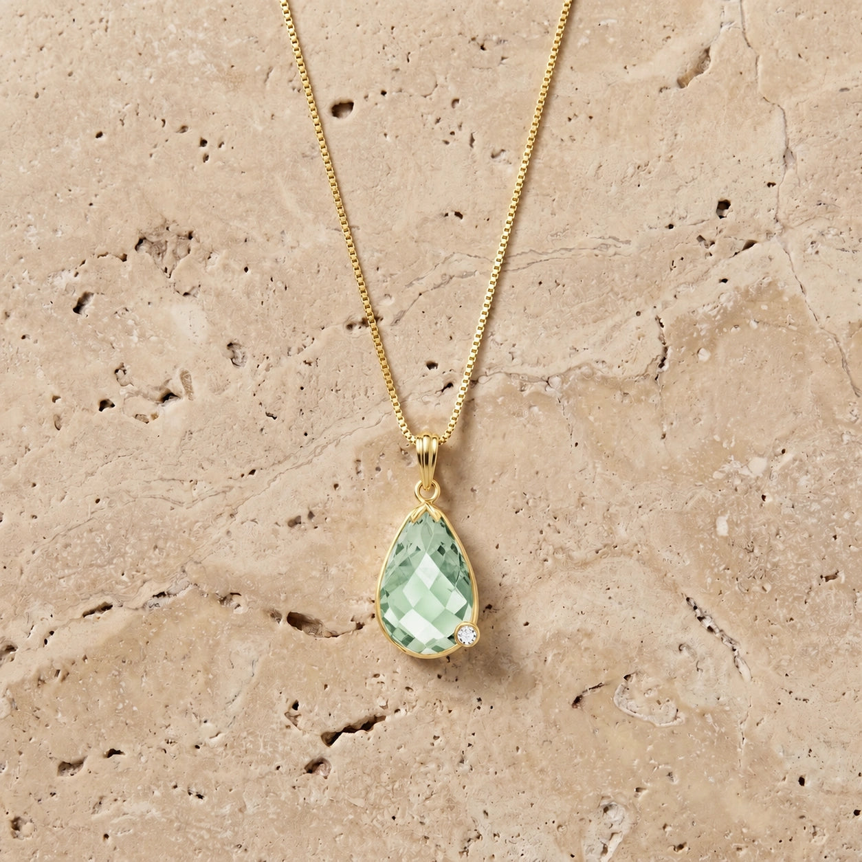 Yellow Gold Eternal Pendant Necklace Green Amethyst 10K — Gaudenzia