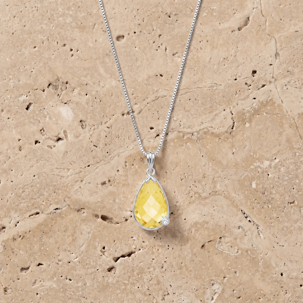 White Gold Eternal Pendant Necklace Lemon Quartz 10K — Gaudenzia