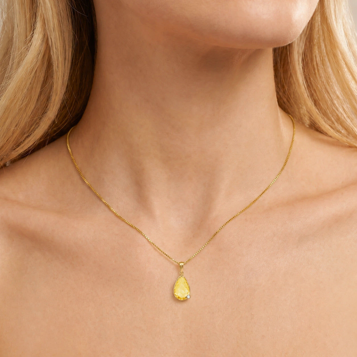 Yellow Gold Eternal Pendant Necklace Lemon Quartz 10K — Gaudenzia